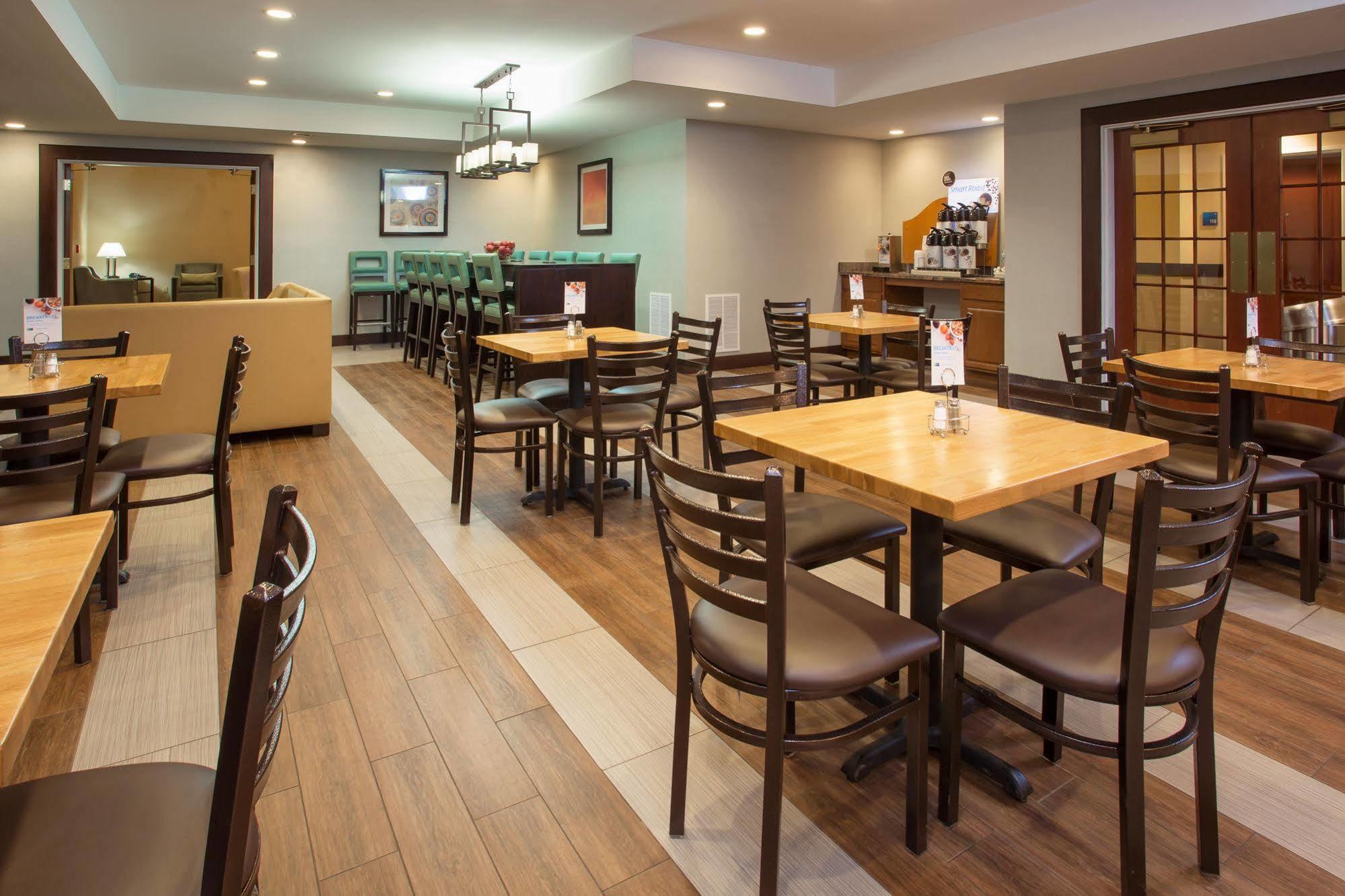 Holiday Inn Express Lexington Southwest Nicholasville By Ihg Luaran gambar