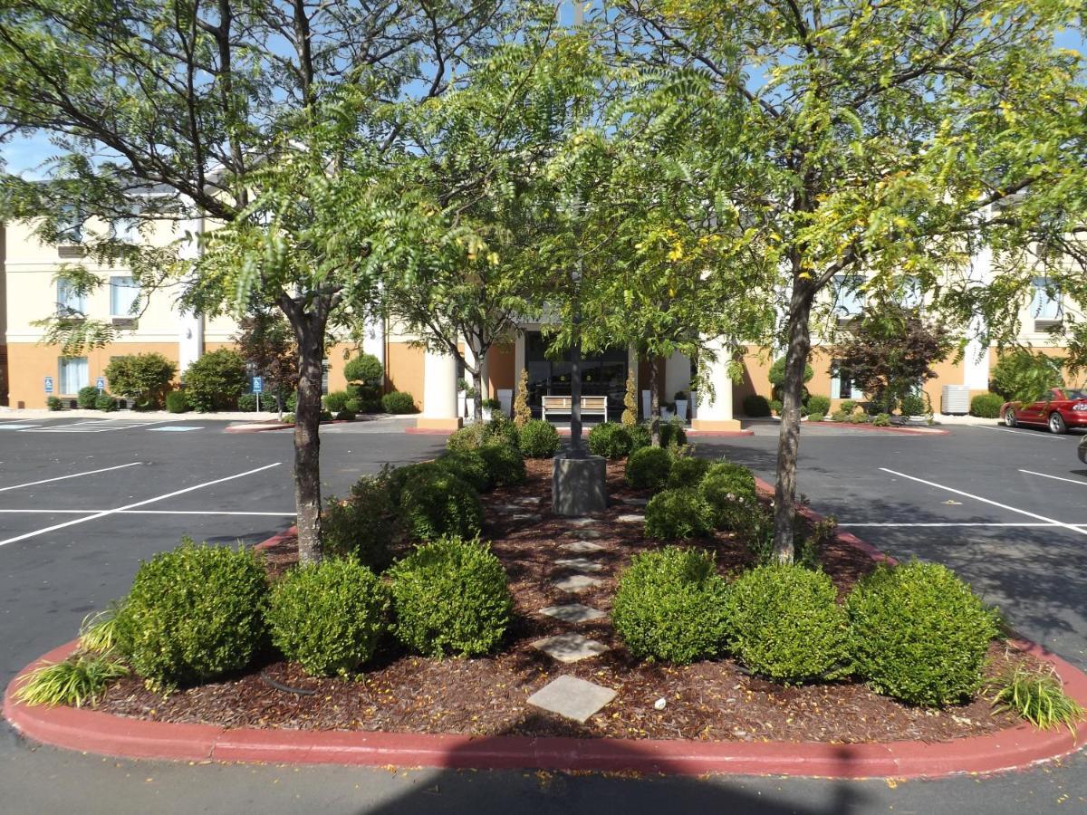 Holiday Inn Express Lexington Southwest Nicholasville By Ihg Luaran gambar